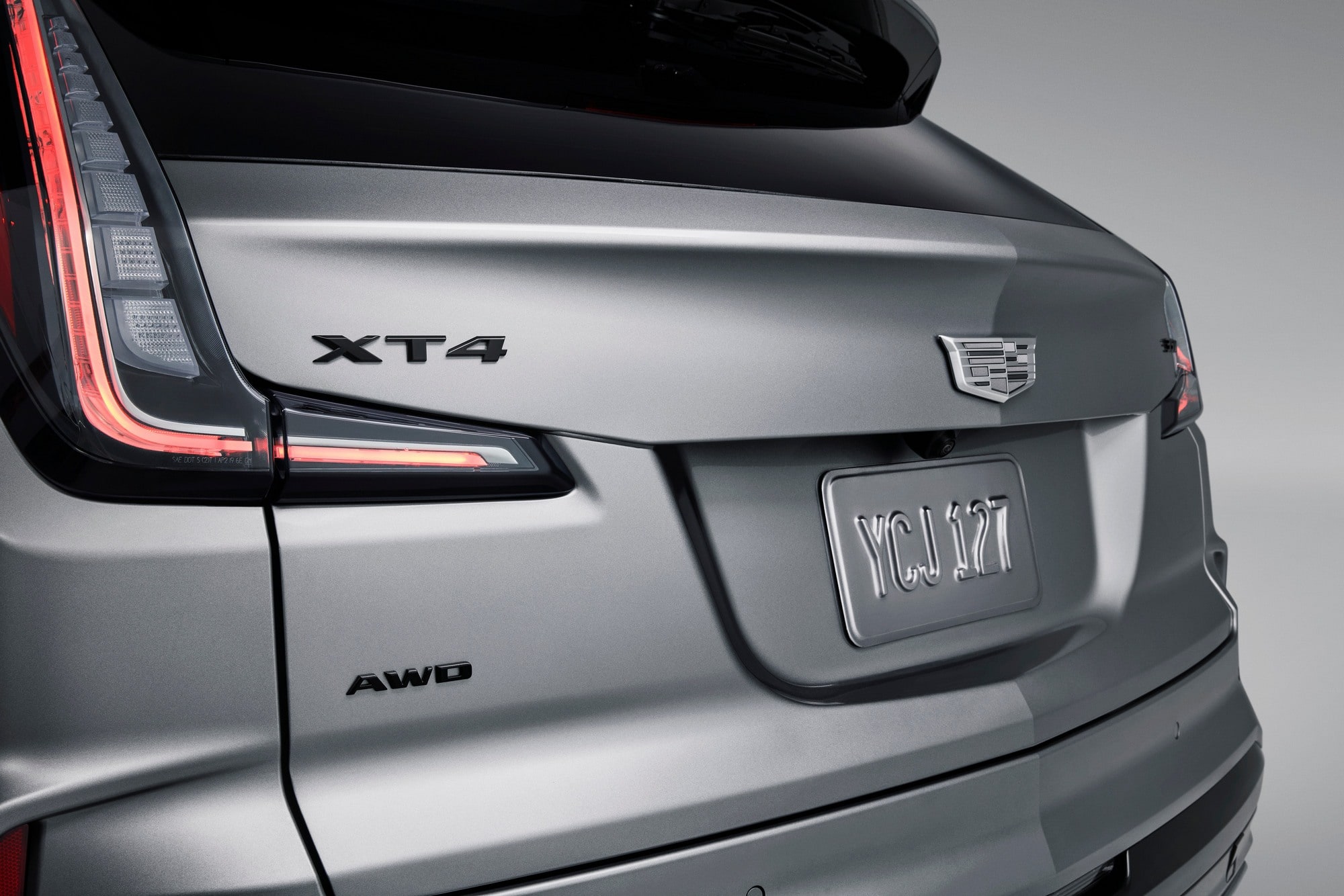 Эмблемы Cadillac для Cadillac XT4 I (2024–2025), монохромный, GM — фото 3