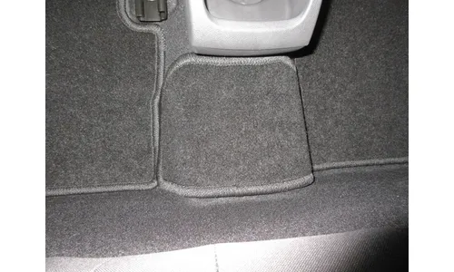 Коврики в салон Klever Premium FORD Fiesta 2008-2013, 2012-2019, хэтчбек, седан, 5 шт. (текстиль) / Форд Фиеста — фото 2