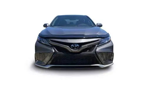 Защита от дымовых жуков AVS CarFlector с болтовым креплением для Toyota Camry 2018-2024 годов выпуска — фото 1