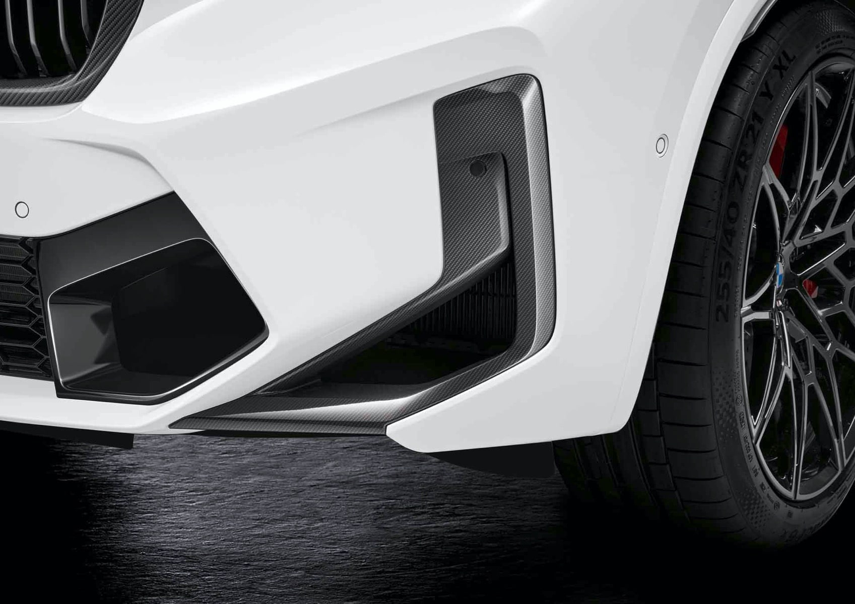 Накладка переднего воздухозаборника правая, карбоновая, M Performance для BMW X3 M F97 LCI и X4 M F98 LCI, оригинал — фото 1