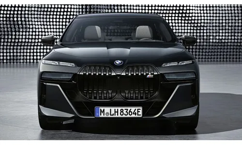 Решетка радиатора для BMW 7-й серии G70, оригинал — фото 1