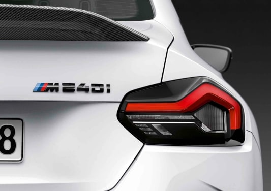 Эмблема M240i чёрная глянцевая для BMW 2-серии G42, оригинал — фото 1