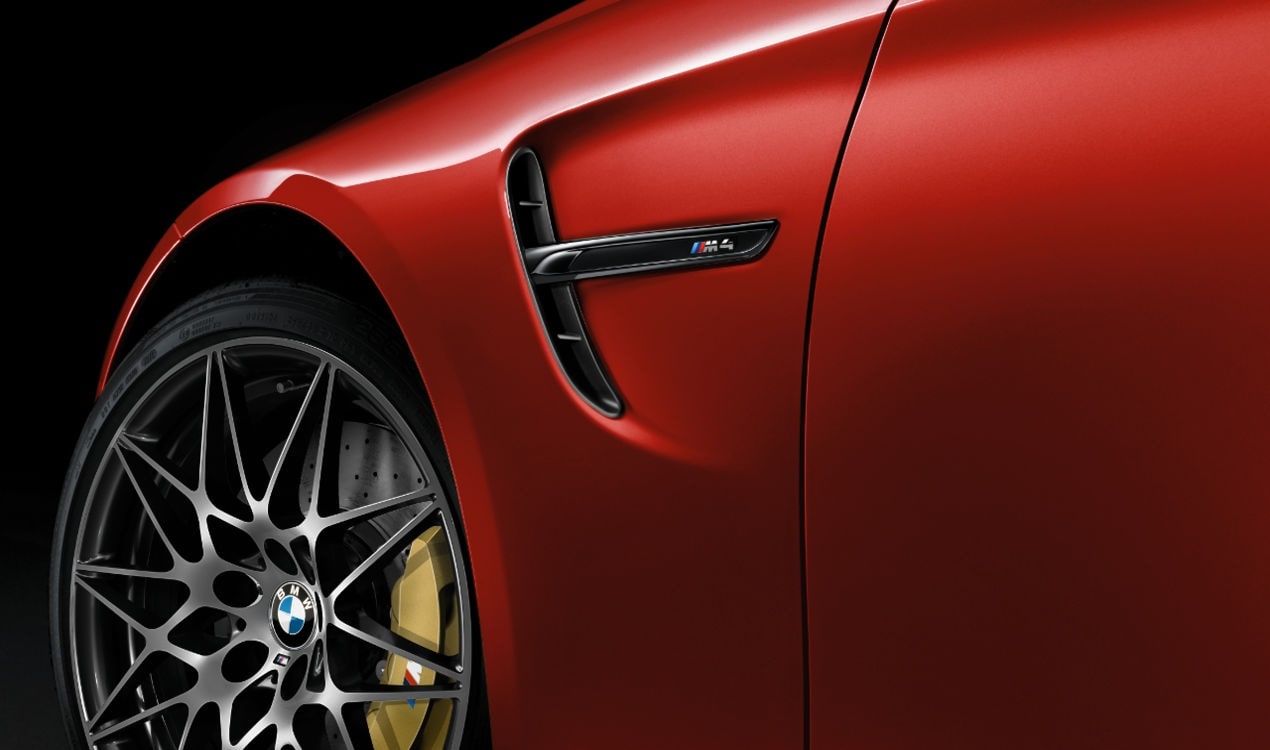 Декоративная решётка переднего крыла M Performance, левая, чёрный глянец, для BMW M4 F82/F83, оригинал — фото 1