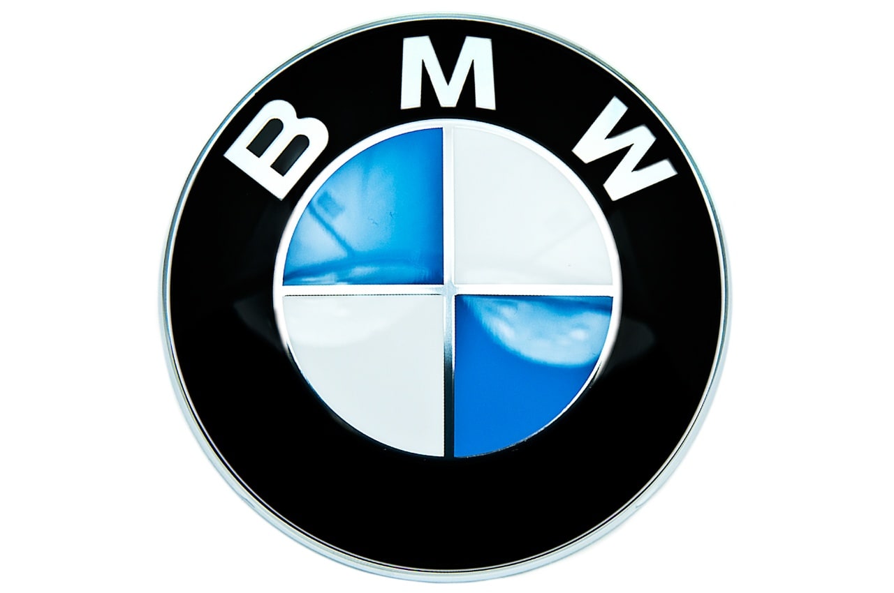 Эмблема круглая 82 мм для капота или крышки багажника BMW, оригинал — фото 1
