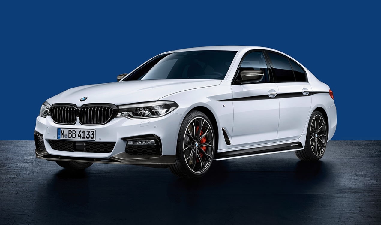 Комплект накладок переднего бампера M Performance карбоновых для BMW 5-й серии G30/G31 M550i xDrive и M550d xDrive, оригинал — фото 2