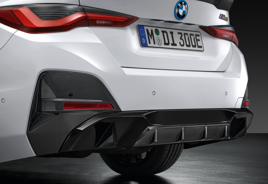 Диффузор заднего бампера M Performance карбоновый для BMW 4-й серии G26 и i4 G26, оригинал — фото 1