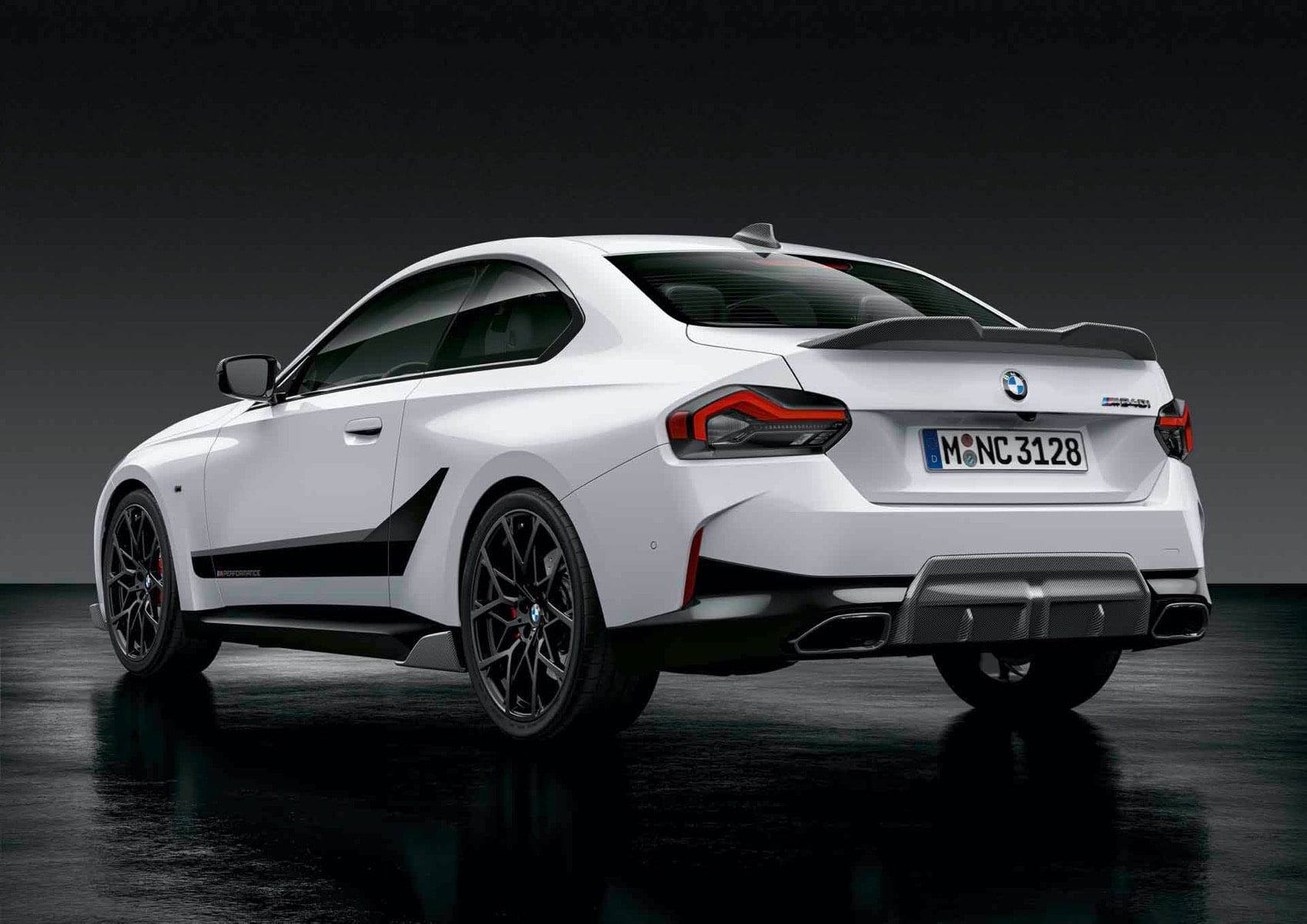 Накладка бокового порога M Performance правая, карбоновая, для BMW 2-й серии G42, оригинал — фото 2