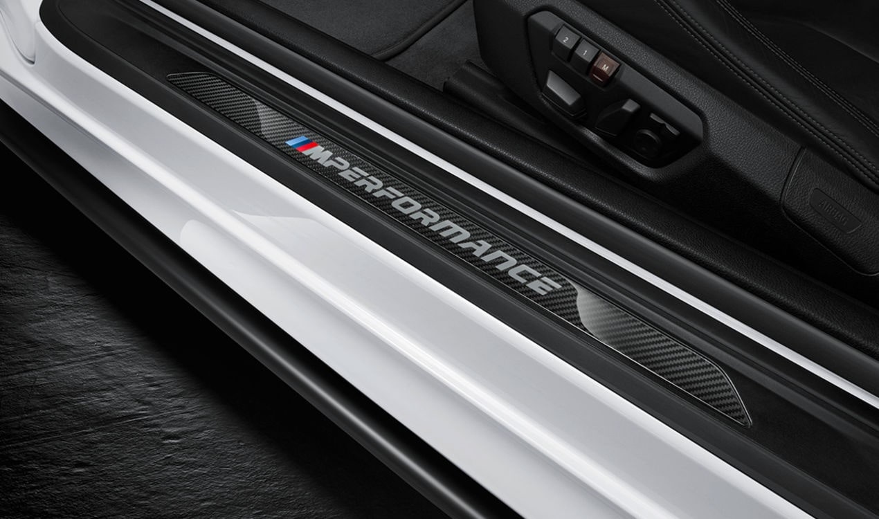 Накладка порога салона M Performance с карбоновой вставкой, правая, для BMW 4-серии F32 и M4 F82, оригинал — фото 1