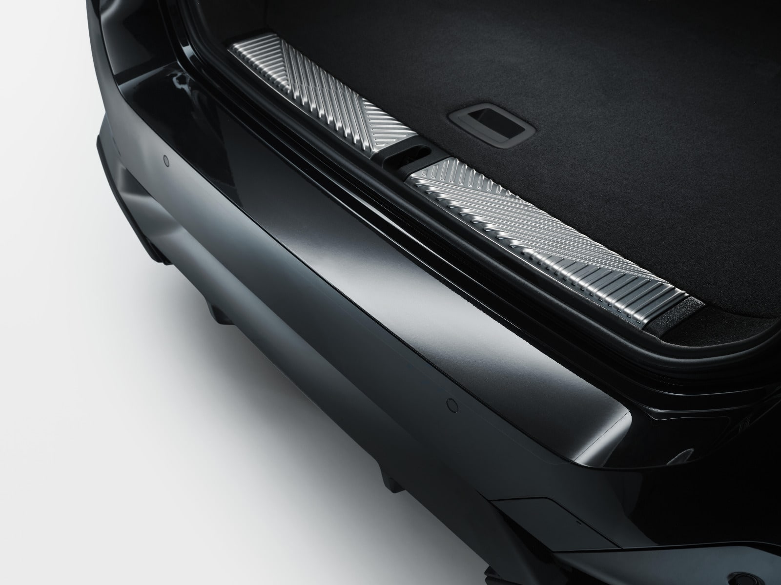 Плёнка защиты погрузочной кромки, прозрачная, для BMW 5-й серии Touring G61 и M5 Touring G99, оригинал — фото 1