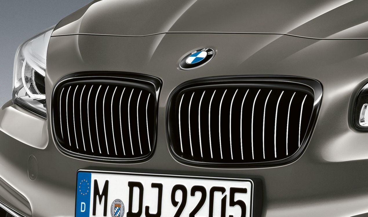 Решётка радиатора M Performance правая для BMW 2-серии F45/F46, оригинал — фото 1