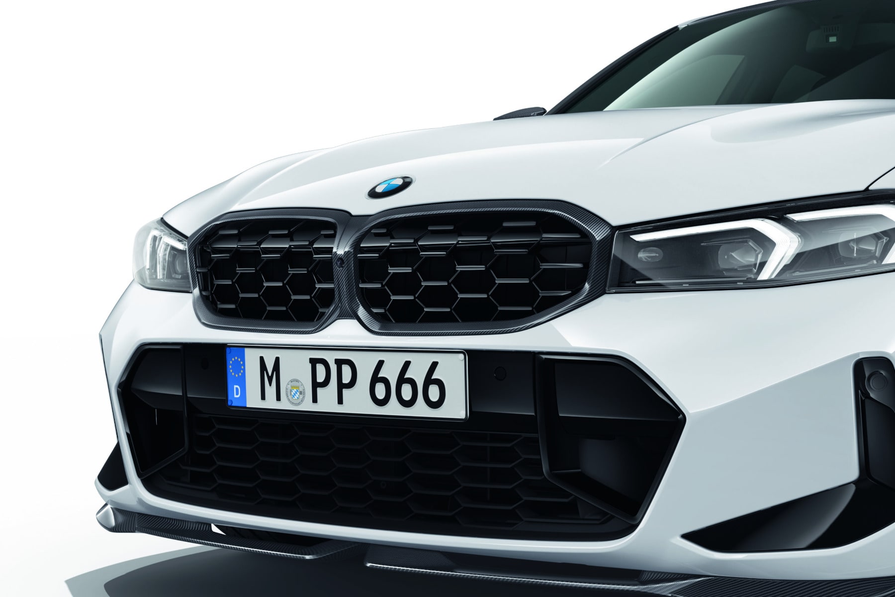 Решётка радиатора M Performance Mesh карбоновая для BMW 3-серии G20/G21 LCI, оригинал — фото 1