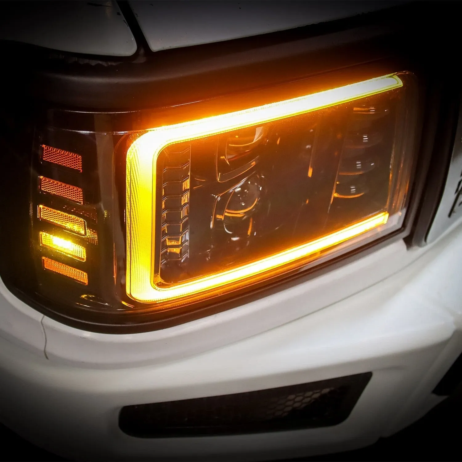 Фары светодиодные Alpha-Black LUXX для Ford F-150/250/350 Bronco 1992–1996, AlphaRex — фото 6