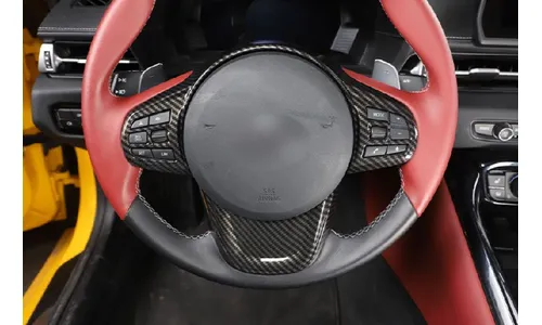 Накладки на рулевое колесо, под карбон, 2 части, для Toyota Supra 5 A90 (2019-2025) — фото 1