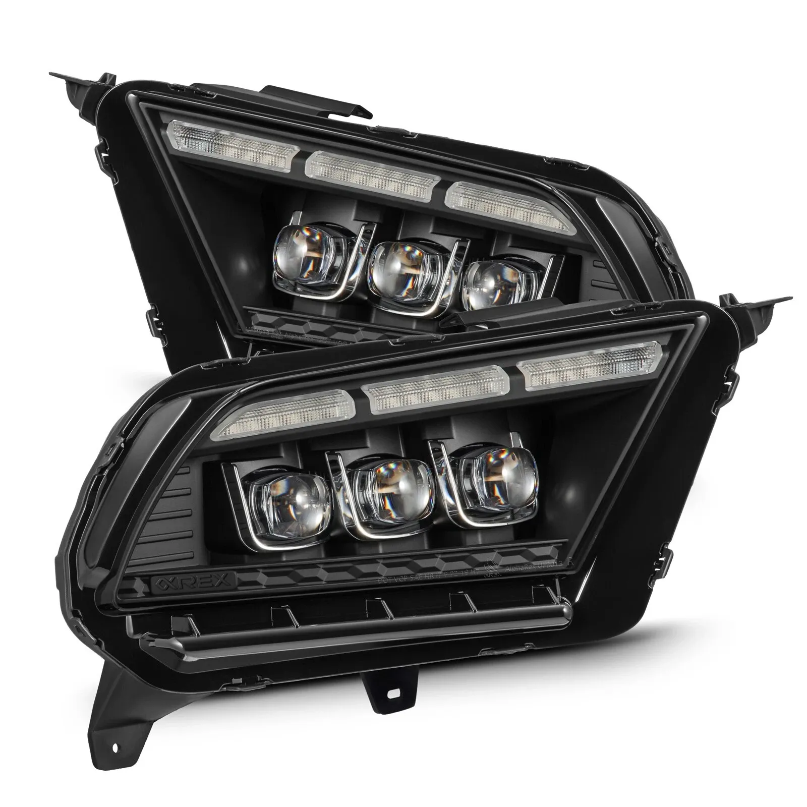Фары проекторные светодиодные Black Nova для Ford Mustang 2013–2014, AlphaRex — фото 1