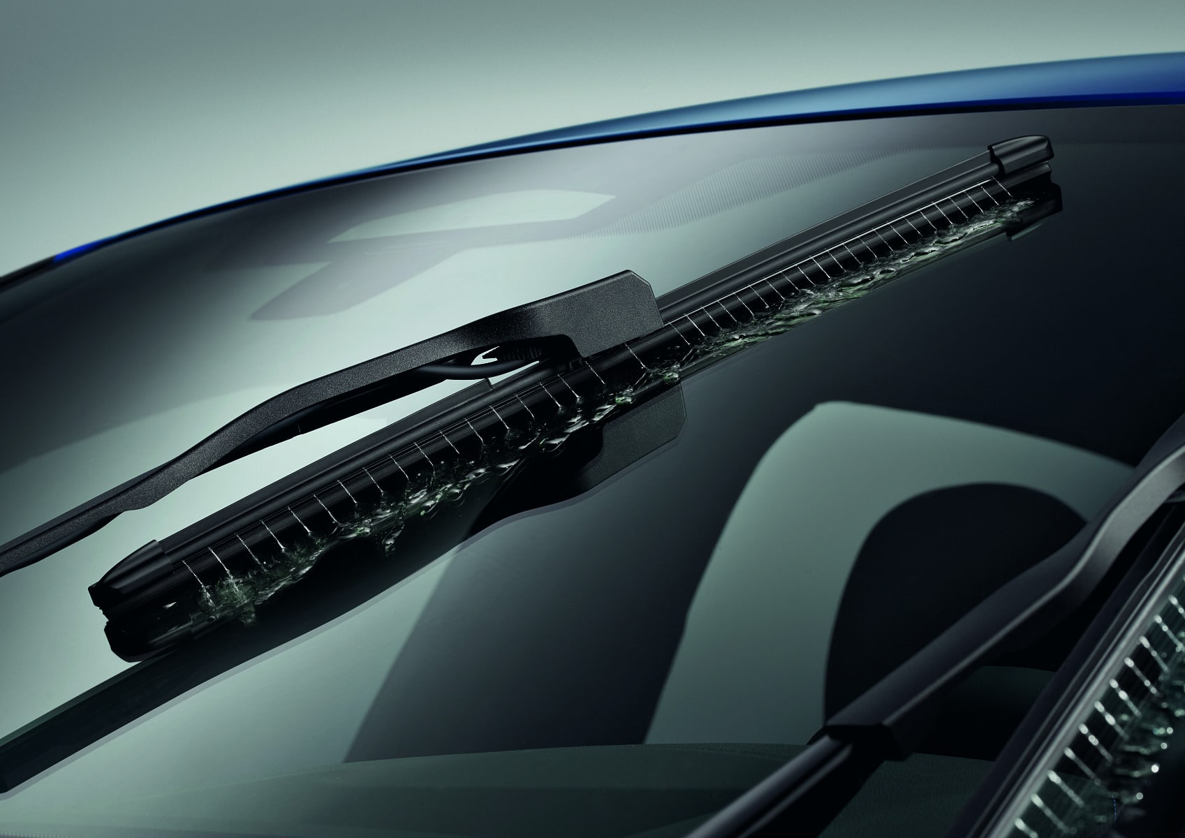 Комплект передних щёток стеклоочистителя WaterBlade для BMW X5 G05, X6 G06 и X7 G07, оригинал — фото 1