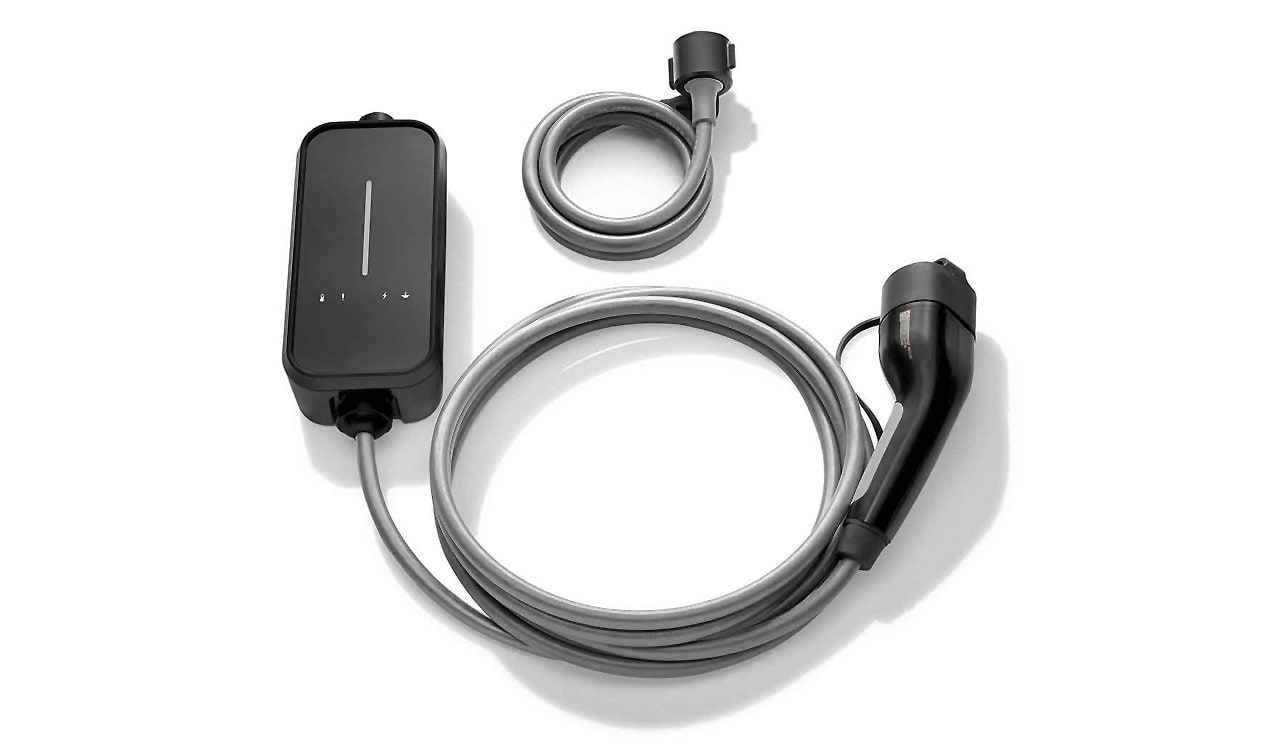 Мобильное зарядное устройство Flexible Fast Charger 1.0 Type E/F, 10 А, BMW/MINI, оригинал — фото 1