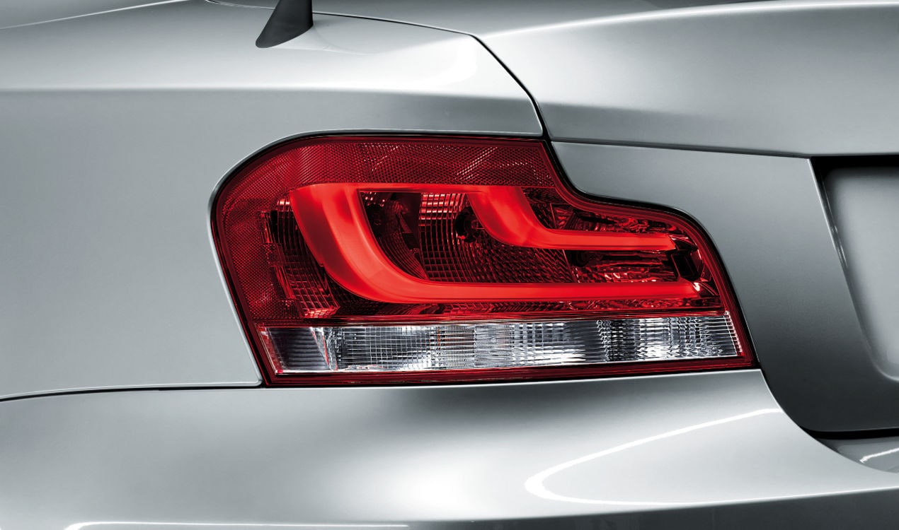 Комплект задних фонарей Black Line High для BMW 1-й серии E82/E88 с ксеноновыми фарами, оригинал — фото 1