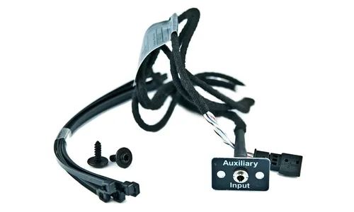 Комплект разъёма AUX 3,5 мм для перчаточного ящика BMW E39/E53/E60/E61/E63/E64/E83/E85, оригинал — фото 1