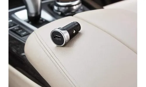 Зарядное устройство USB Type-A для розетки 12 В BMW, оригинал — фото 1