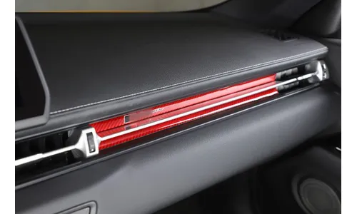 Накладки на торпеду со стороны пассажира, под красный карбон, 2 части, для Toyota Supra 5 A90 (2019-2025) — фото 1