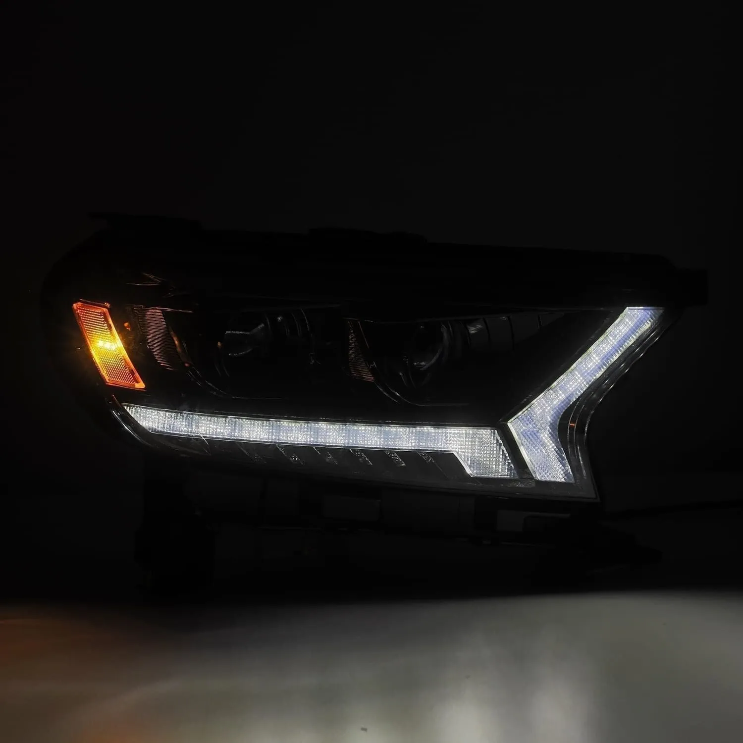 Фары проекторные Alpha-Black Pro для Ford Ranger XL/XLT 2019–2023, AlphaRex — фото 3