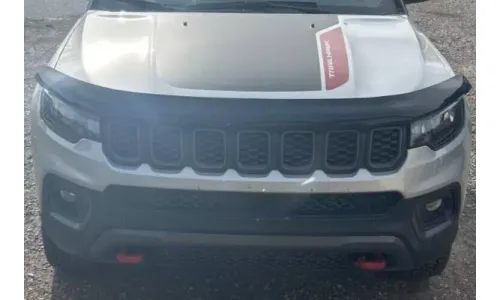 Защита AVS Smoke CarFlector с болтовым креплением для внедорожника Jeep Compass 2017-2025 годов выпуска — фото 1