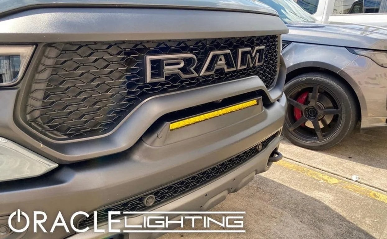 Светодиодная балка скрытой установки в бампер Dodge RAM 1500 TRX / RHO / Rebel, жёлтый свет, Oraclelights — фото 1