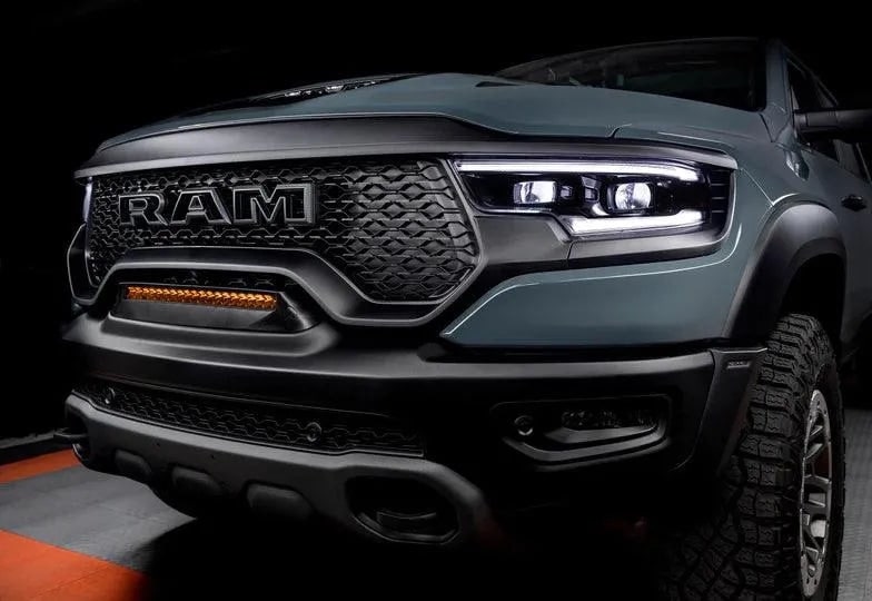 Светодиодная балка скрытой установки в бампер Dodge RAM 1500 TRX / RHO / Rebel, янтарная оптика, Oraclelights — фото 2