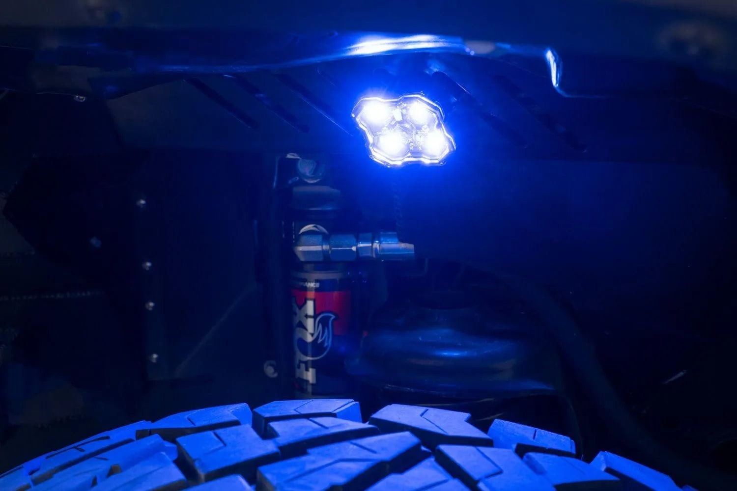 Комплект светодиодной подсветки RGBW Rock Light, 4 шт., с Bluetooth-контроллером RGBW, Diode Dynamics — фото 4
