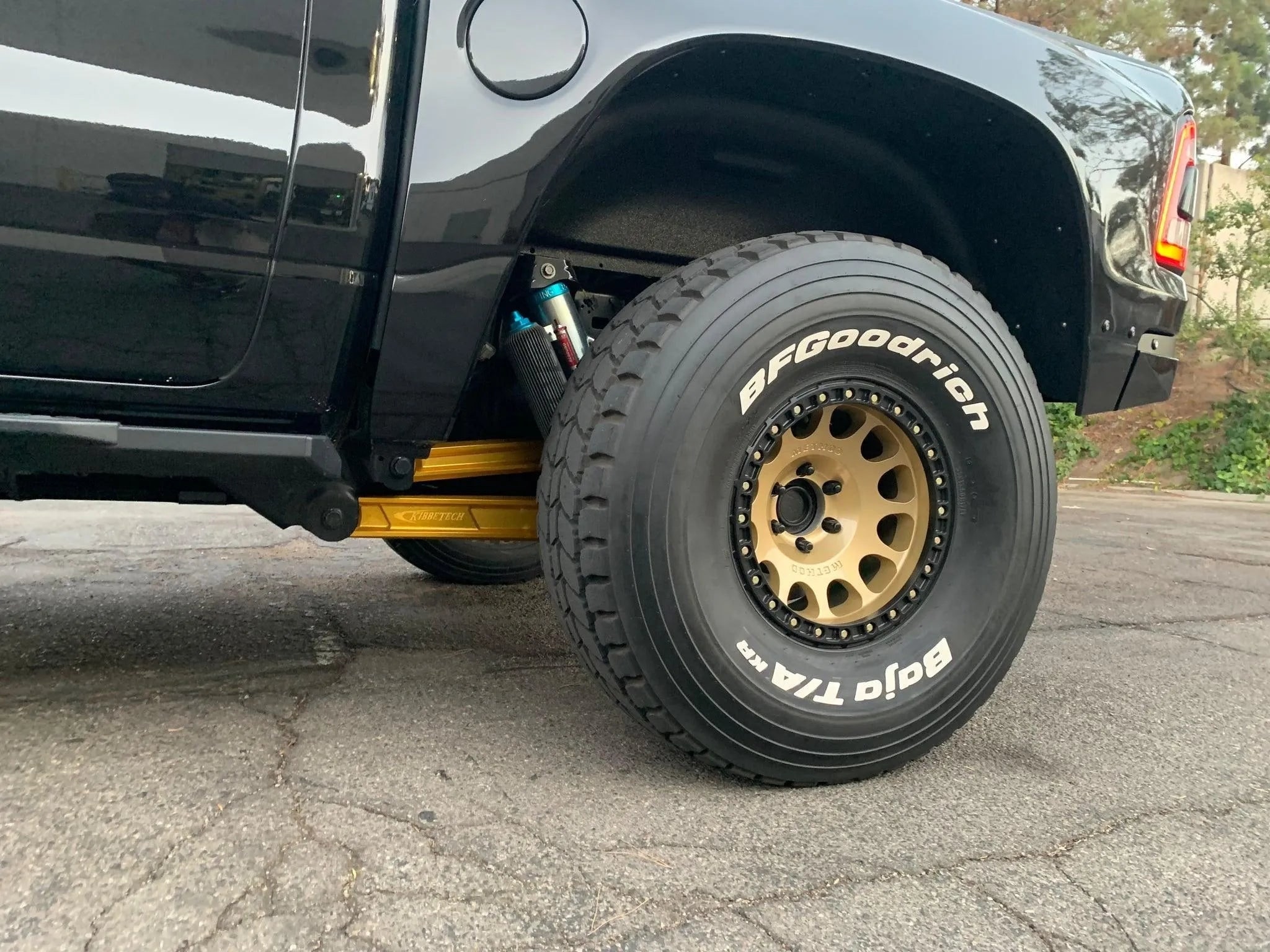 Комплект алюминиевых задних рычагов и тяги Панара для RAM 1500 TRX / RHO, золотистое исполнение, Kibbetech — фото 4