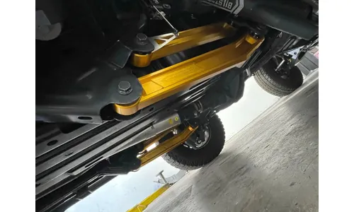 Комплект алюминиевых задних рычагов и тяги Панара для RAM 1500 TRX / RHO, золотистое исполнение, Kibbetech — фото 3