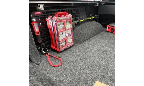 Комплект из четырёх панелей MOLLE для кузова 5′7″ Dodge RAM 1500 DT, левая и правая передние и задние панели с крепежом., Без дополнительного комплекта Stage 1., BuiltRight Industries — фото 5