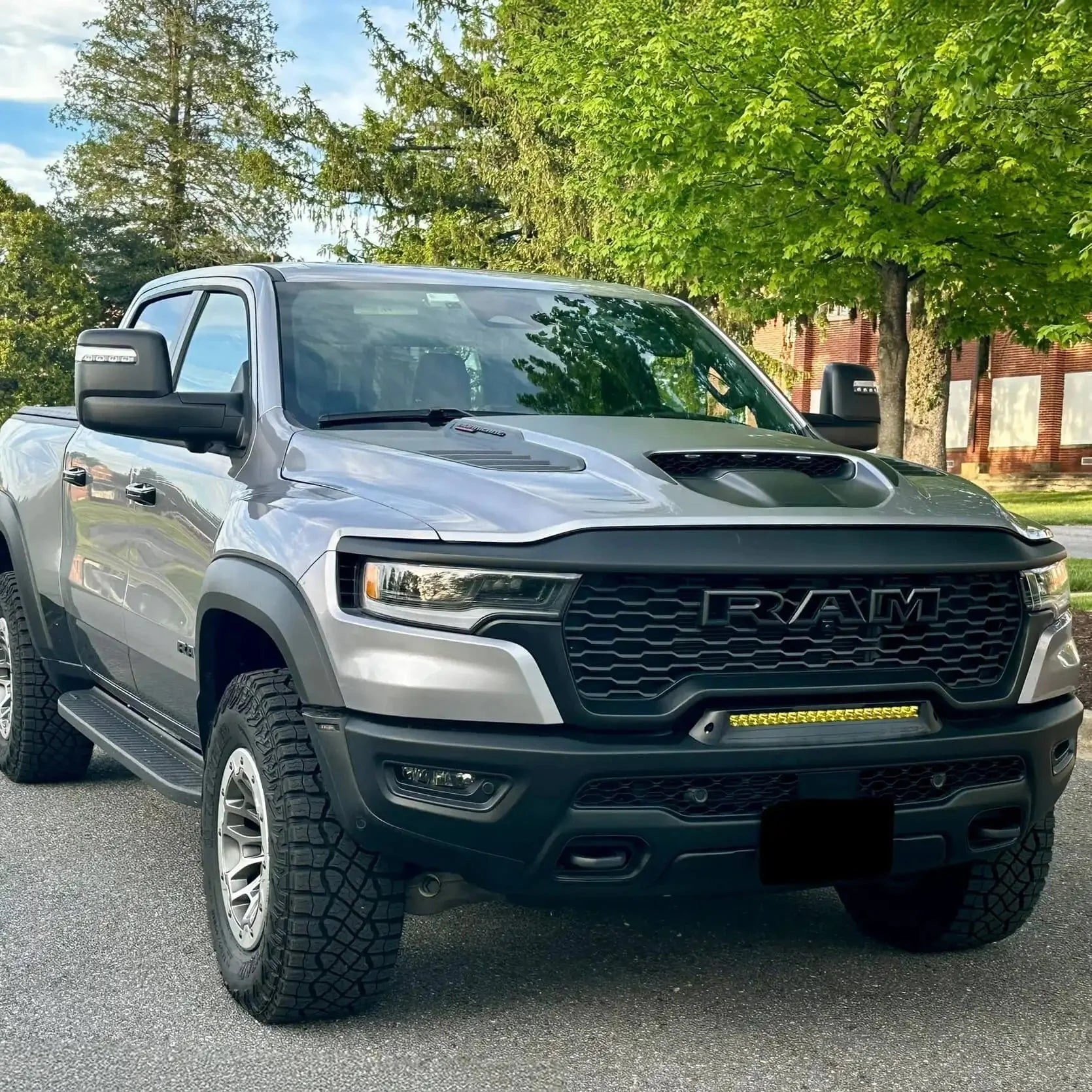 Светодиодная балка скрытой установки в бампер Dodge RAM 1500 TRX / RHO / Rebel, жёлтый свет, Oraclelights — фото 2