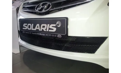 Сетка на бампер внешняя для HYUNDAI Solaris 2014-2017, черн., 15 мм / Хендай Солярис — фото 2