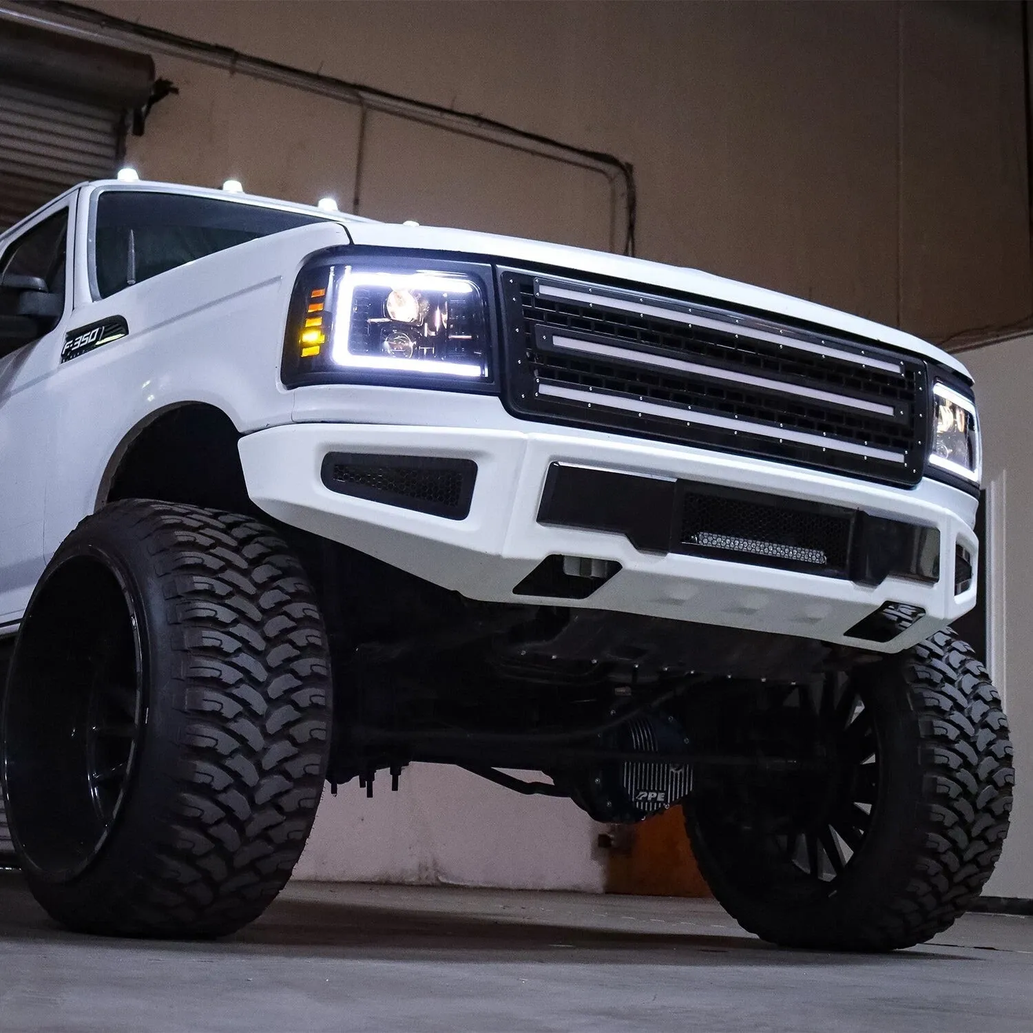 Фары галогеновые Alpha-Black Pro для Ford F-150/250 Bronco 1992–1996, AlphaRex — фото 5