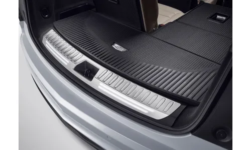 Накладка порога багажника с подсветкой для Cadillac XT6 I, чёрный Jet Black, GM — фото 1