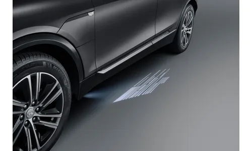 Проекционная подсветка порогов для Cadillac LYRIQ I, GM — фото 1