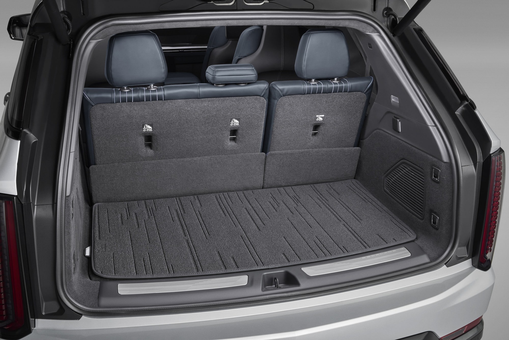 Коврик багажника текстильный для Cadillac Escalade IQ, чёрный Backen Black, GM — фото 4