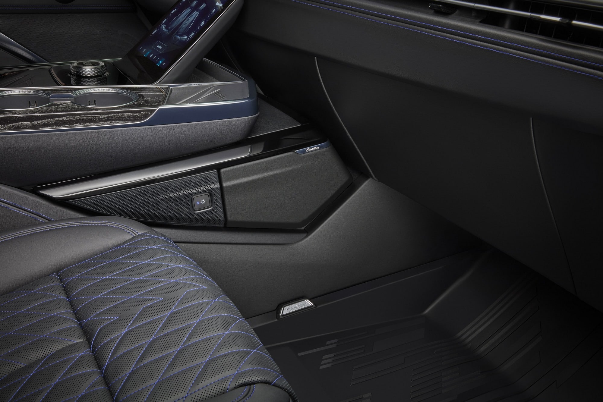 Холодильник центральной консоли для Cadillac Escalade IQ, GM — фото 4