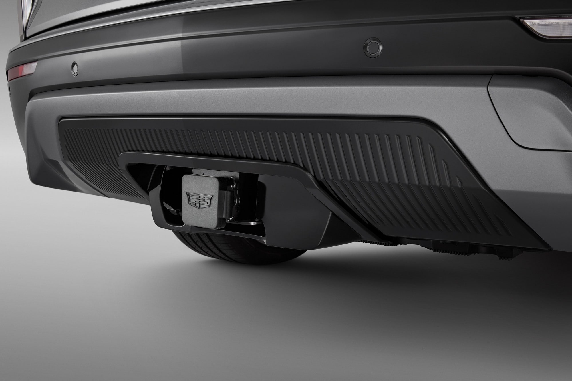 Защитная крышка фаркопа для Cadillac LYRIQ I / OPTIQ I / VISTIQ I, GM — фото 4