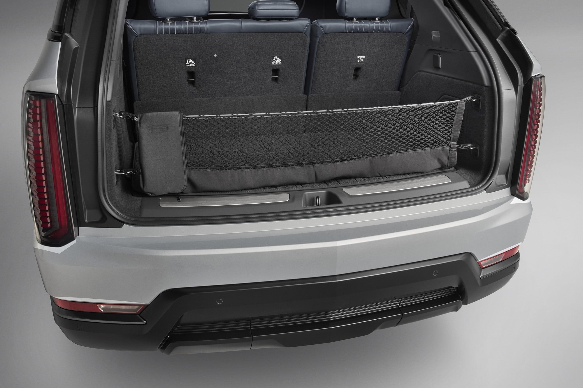 Вертикальная сетка багажника для Cadillac Escalade IQ / IQL, GM — фото 4