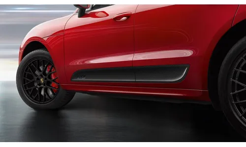 Левые и правые карбоновые накладки Sideblades, с чёрной глянцевой надписью GTS для Porsche Macan 95B — фото 1