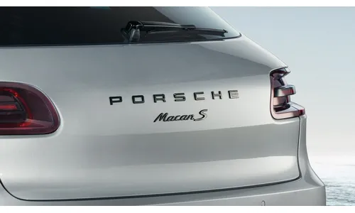 Задняя надпись и обозначение модели, чёрный глянцевый для Porsche Macan 95B — фото 1