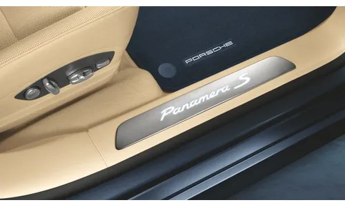 Накладки порогов из шлифованного алюминия с подсветкой, «Panamera S», 4 шт., до 2011 для Porsche Panamera 970 — фото 1