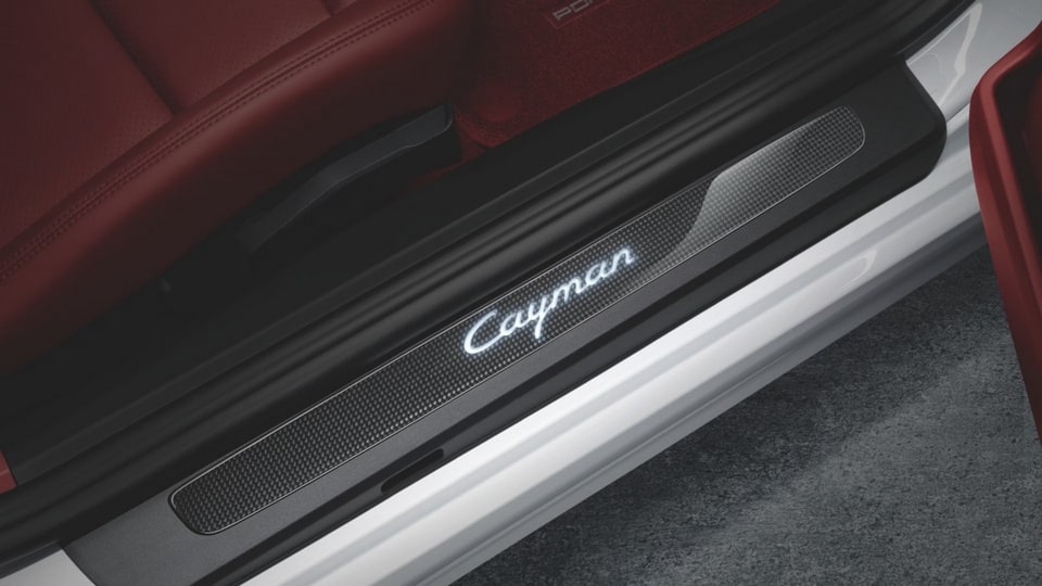Карбоновые накладки порогов с подсветкой, «Cayman» для Porsche Cayman 981, Cayman 982 — фото 2
