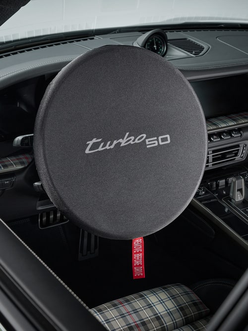 Гаражный чехол turbo 50 с чехлом руля для Porsche 911 992.1 Turbo — фото 6