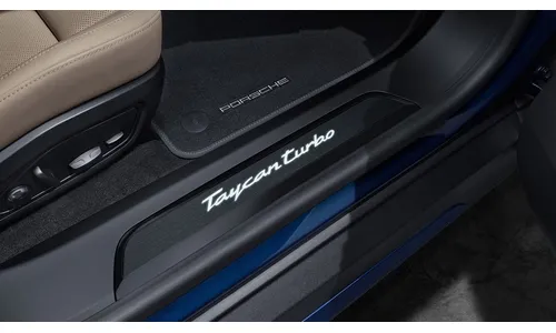 Чёрные накладки порогов из шлифованного алюминия с подсветкой, «Taycan turbo S», 4 шт. для Porsche Taycan J1 — фото 1