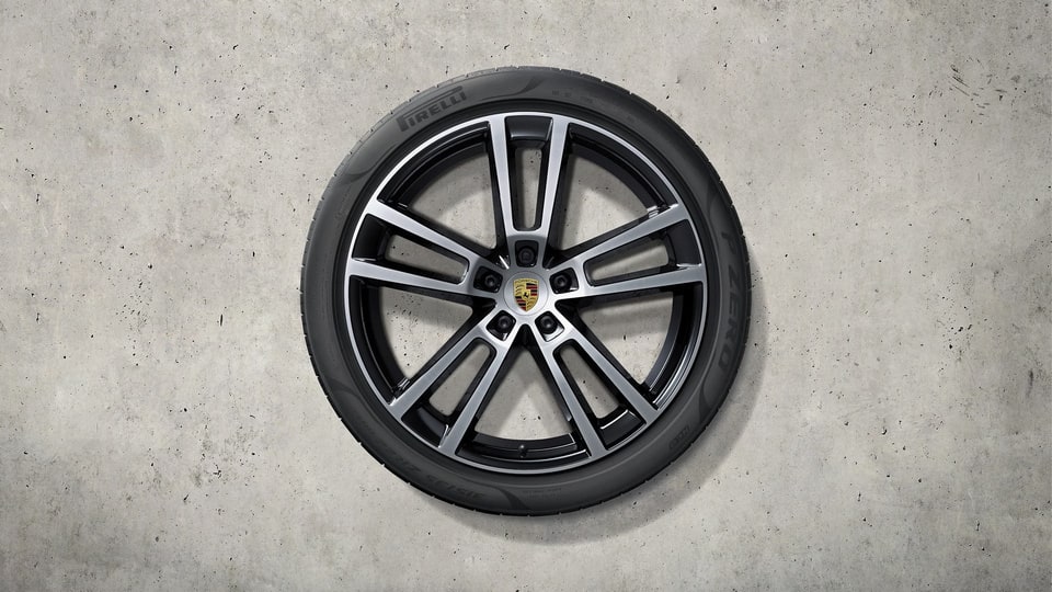 Комплект летних колёс 22 дюймов, дизайн Sport Design, чёрный глянцевый для Porsche Cayenne E3 II — фото 1