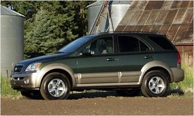 Дефлектор капота темный KIA SORENTO 2003-2008 / Киа Соренто — фото 2