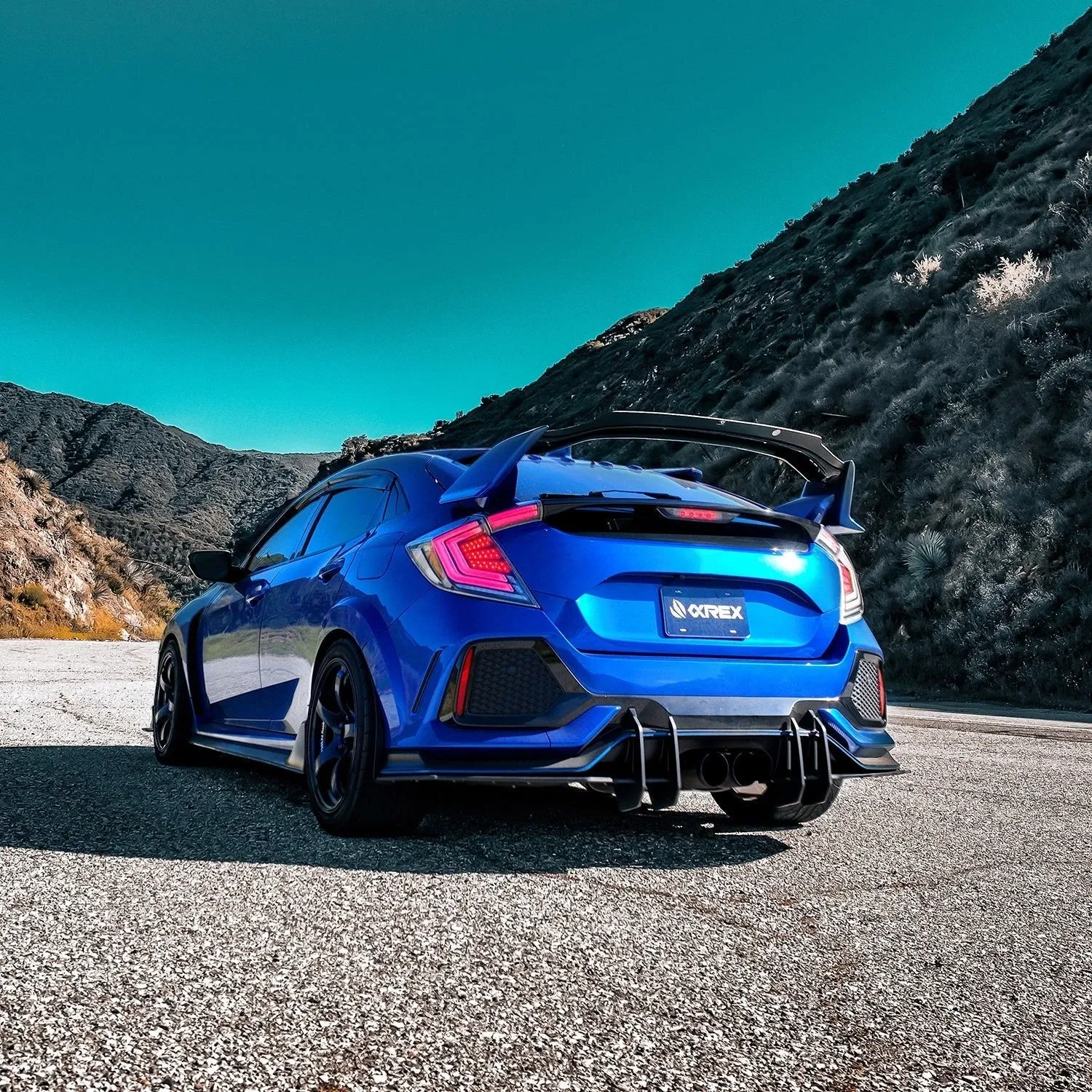 Фонари задние светодиодные Alpha-Black NOVA Prismatic для Civic Hatchback 2016–2021, AlphaRex — фото 2